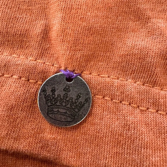 👑CROWNED Free Dreamer Tee - Picture 4 of 6